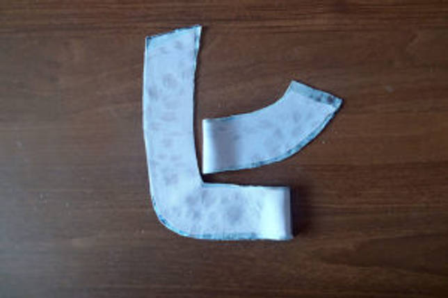 Дублируем обтачки для обработки воротника хомут