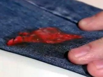 Как отмыть мебель от пластилина